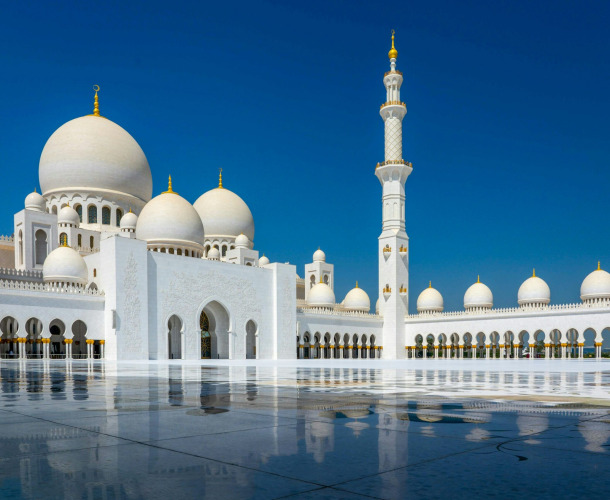 Abu Dhabi Today: Tradition and Innovation, Stillness and Ambition