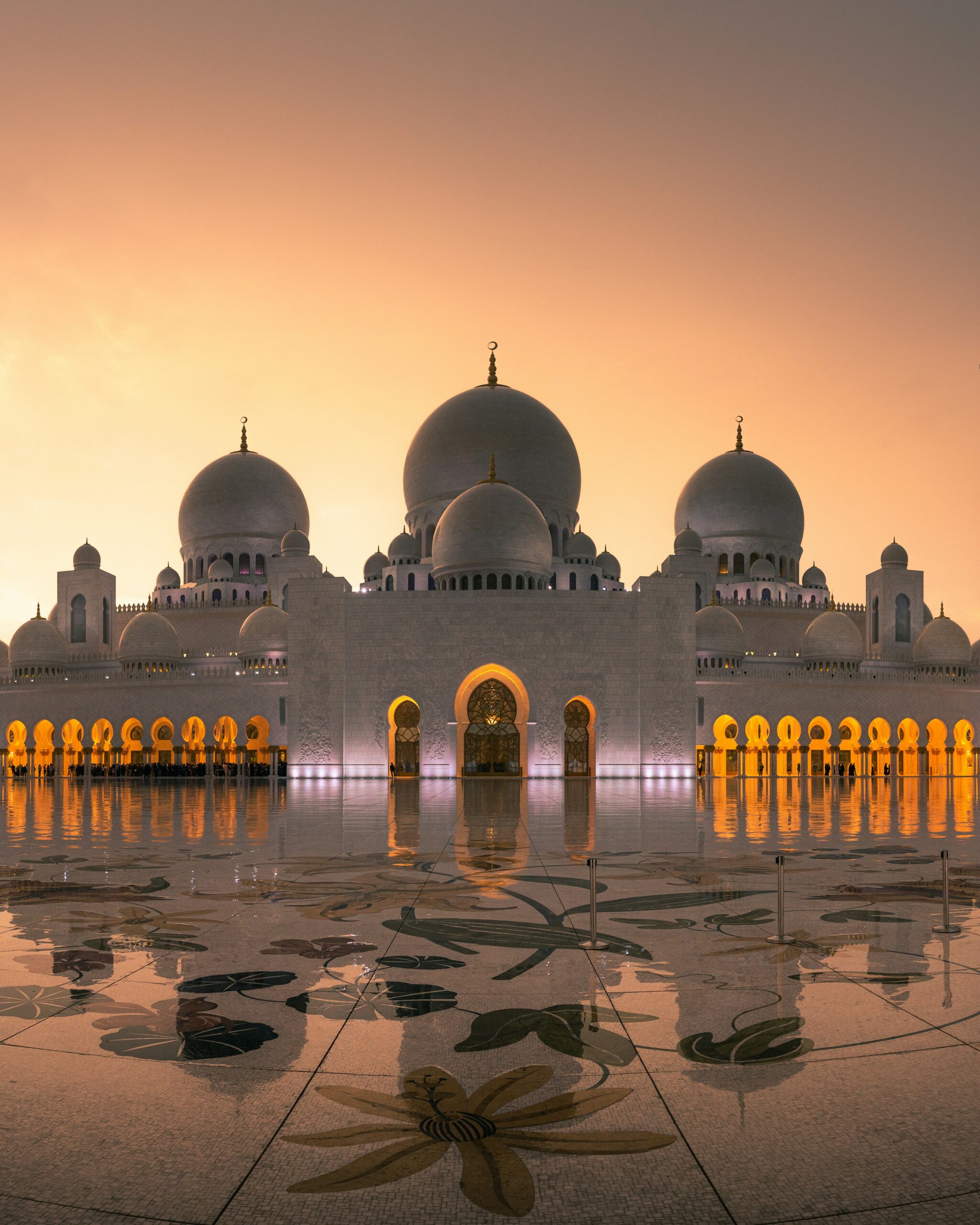 Abu Dhabi Today: Tradition and Innovation, Stillness and Ambition