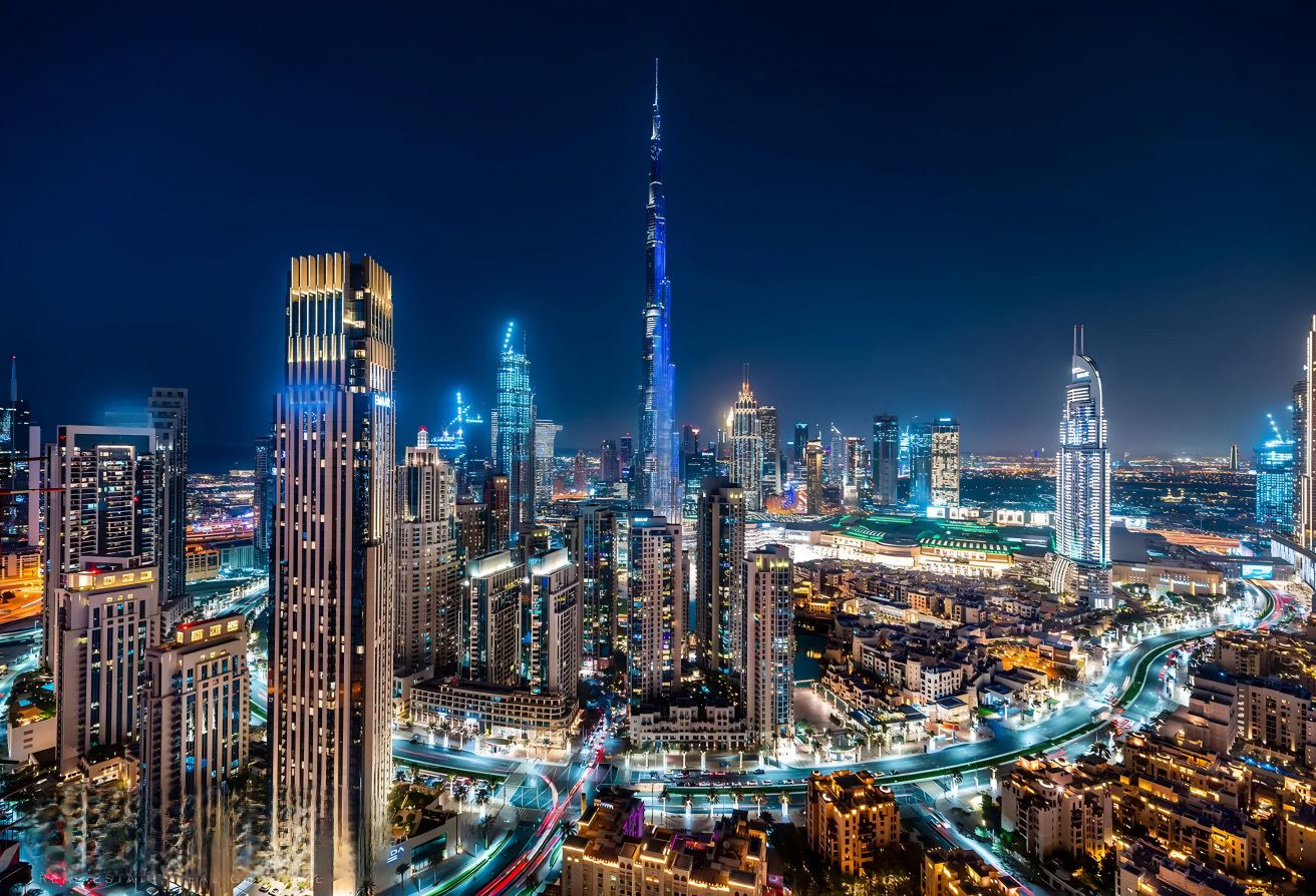 Dubai's Neighborhoods: Downtown, Between Memory and Modernity
