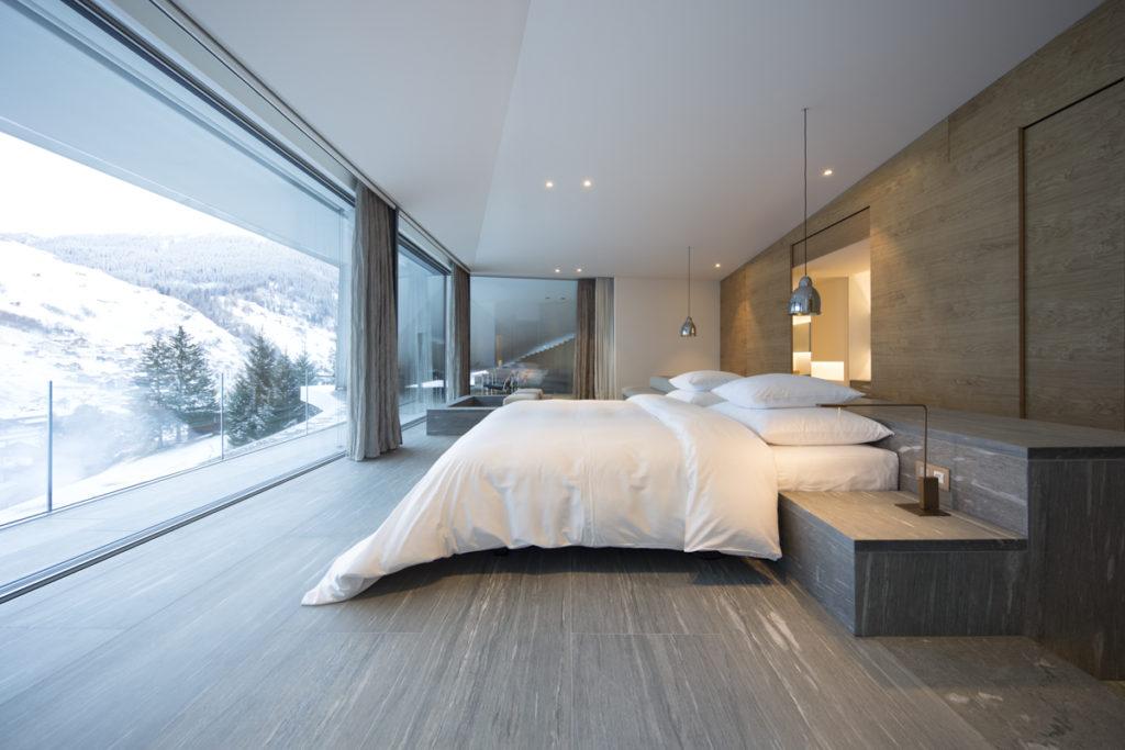 7132 Hotel Vals