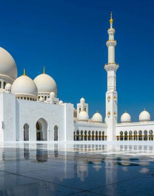 Abu Dhabi Today: Tradition and Innovation, Stillness and Ambition