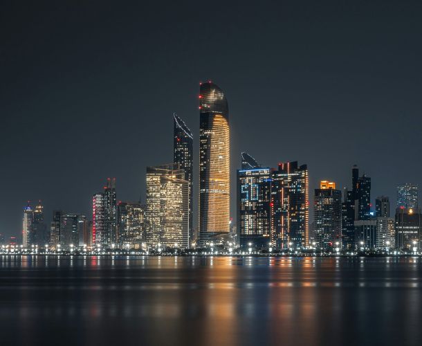 a city skyline at night