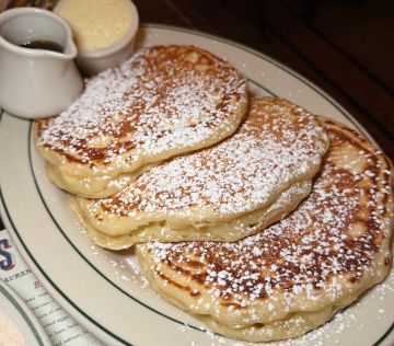 breakfast with Justyna Grochowska